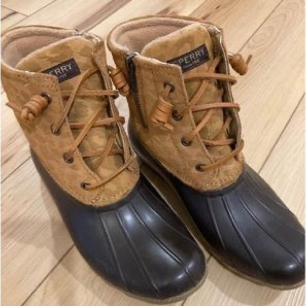 Women’s Leopard Sperry Boots